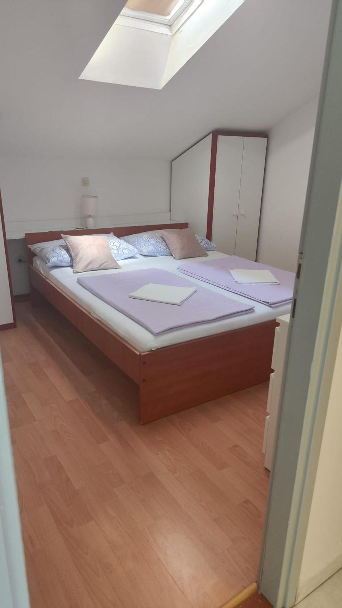 Apartments Suri Vodice Luaran gambar