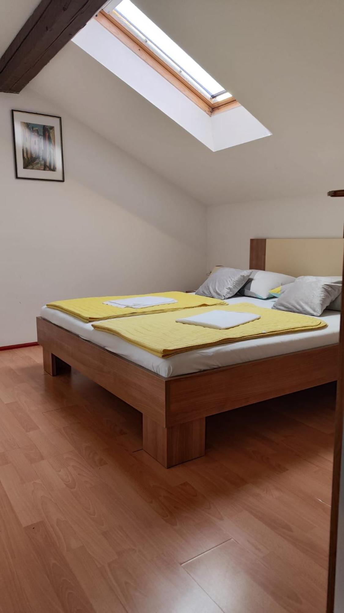 Apartments Suri Vodice Luaran gambar
