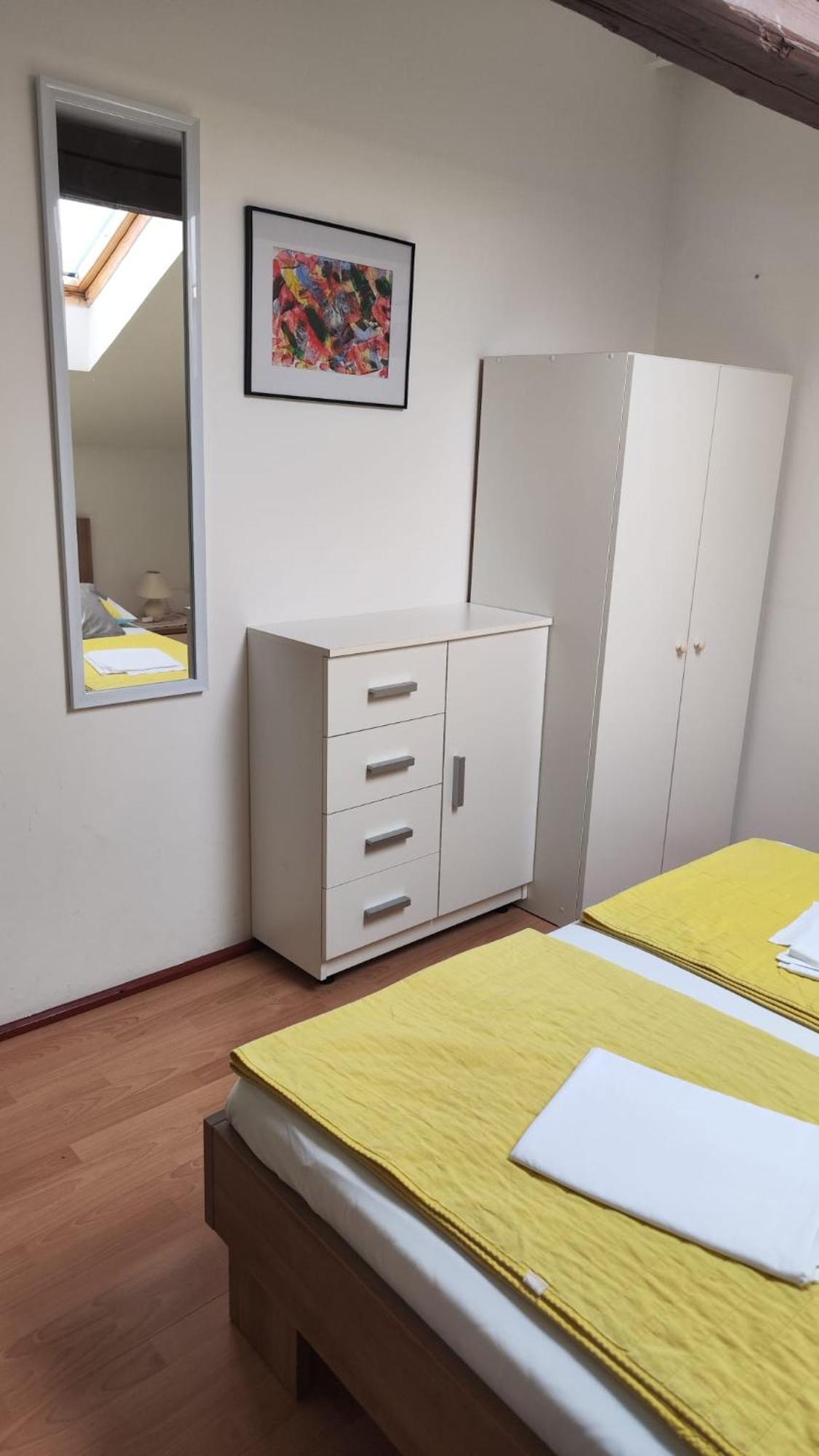 Apartments Suri Vodice Luaran gambar