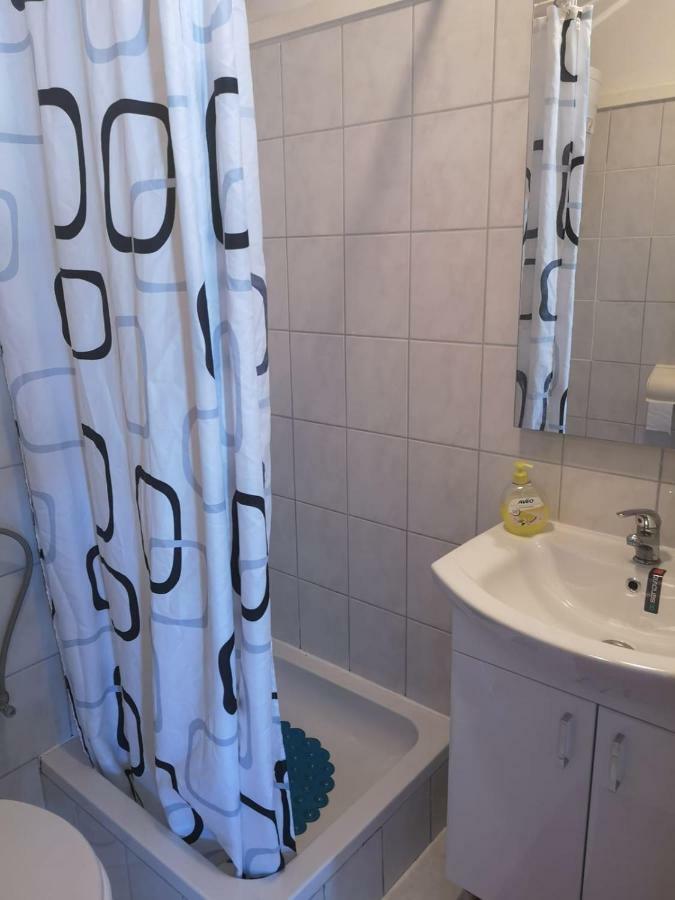 Apartments Suri Vodice Luaran gambar
